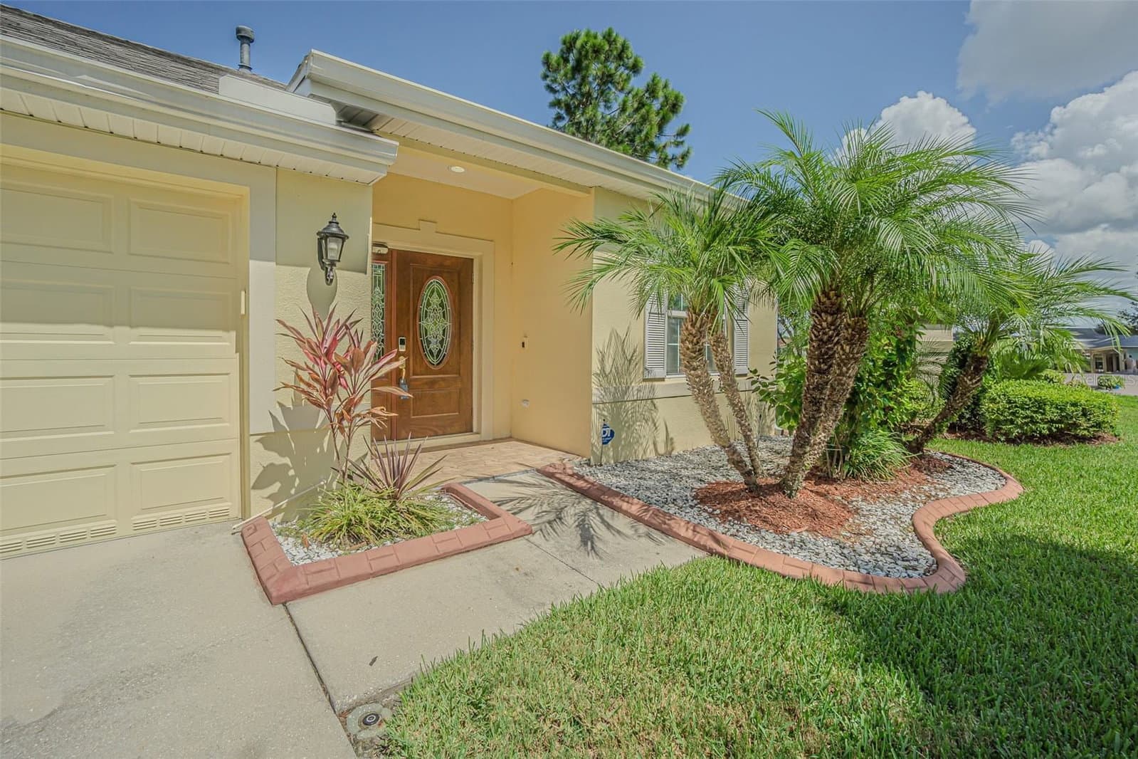 Photo 4 of 20520 SULTANA