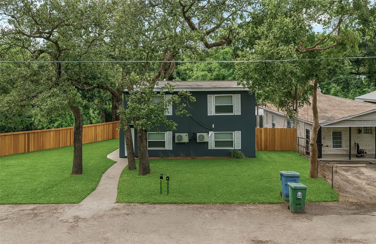 9404 MULBERRY