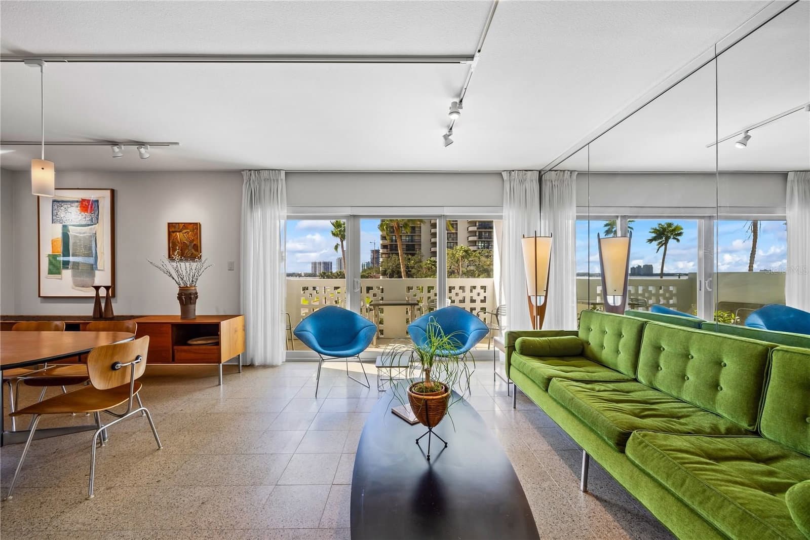 2401 BAYSHORE