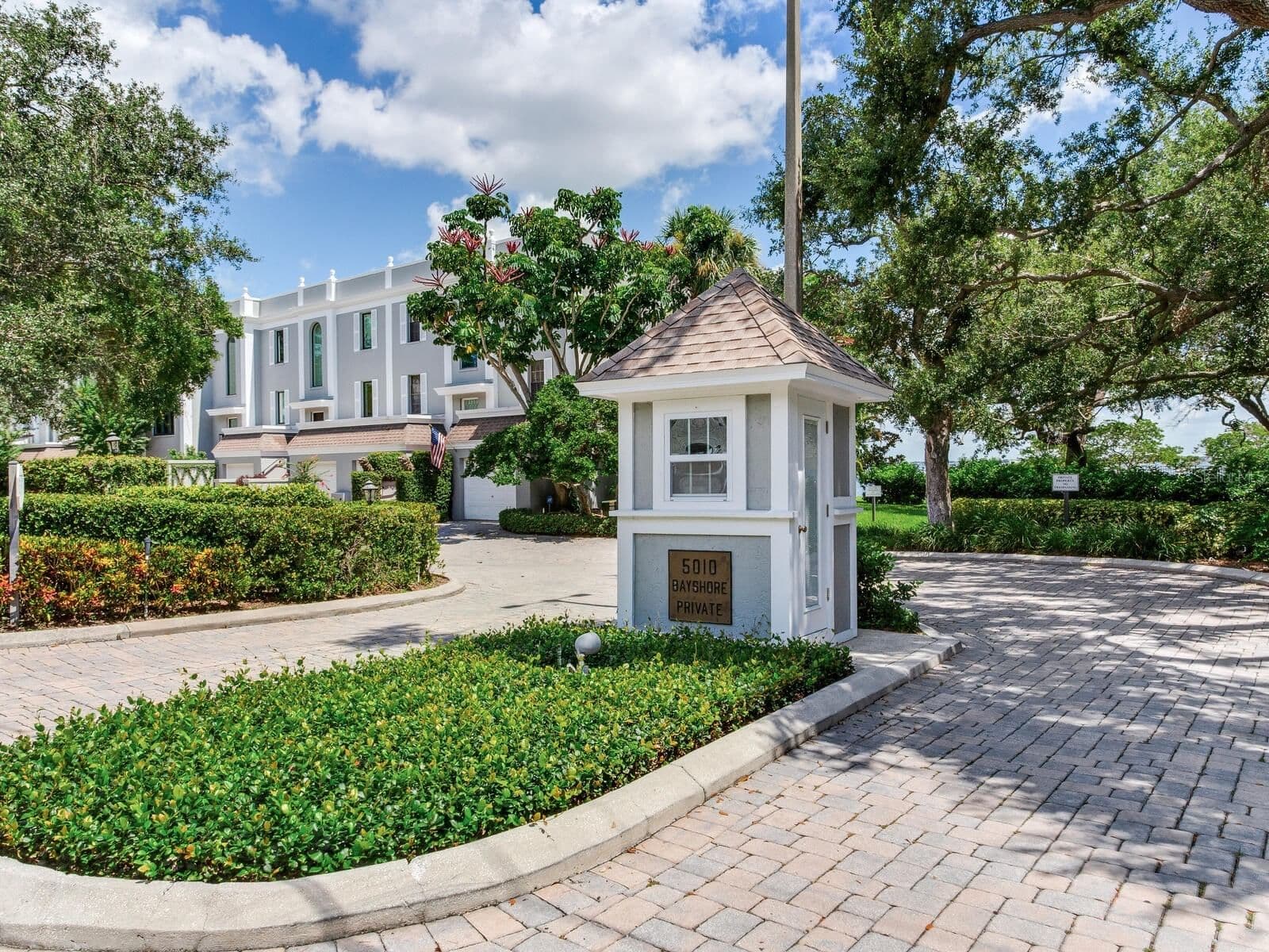 5010 BAYSHORE