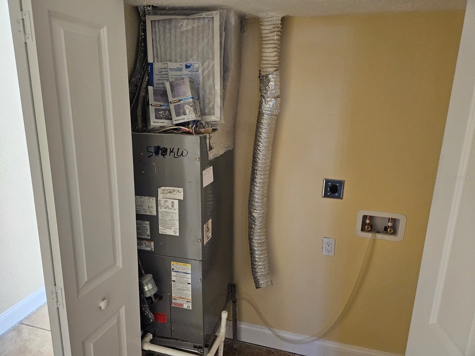 2424 TAMPA BAY