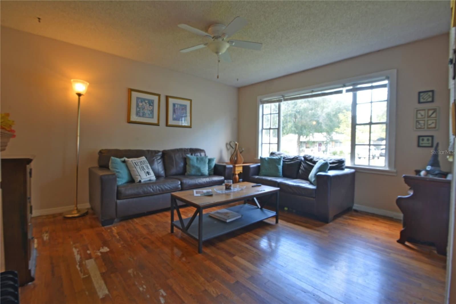 Photo 4 of 1405 NORTH
