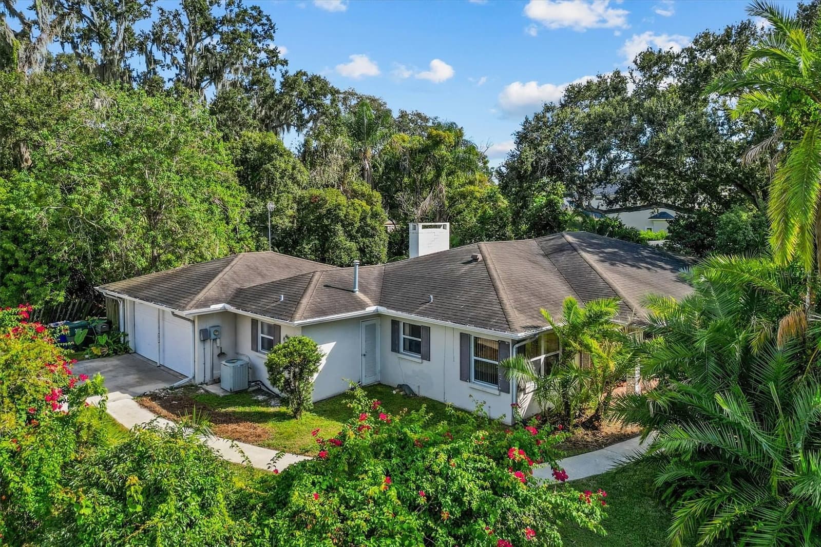 Photo 4 of 225 LAKE HOLLINGSWORTH