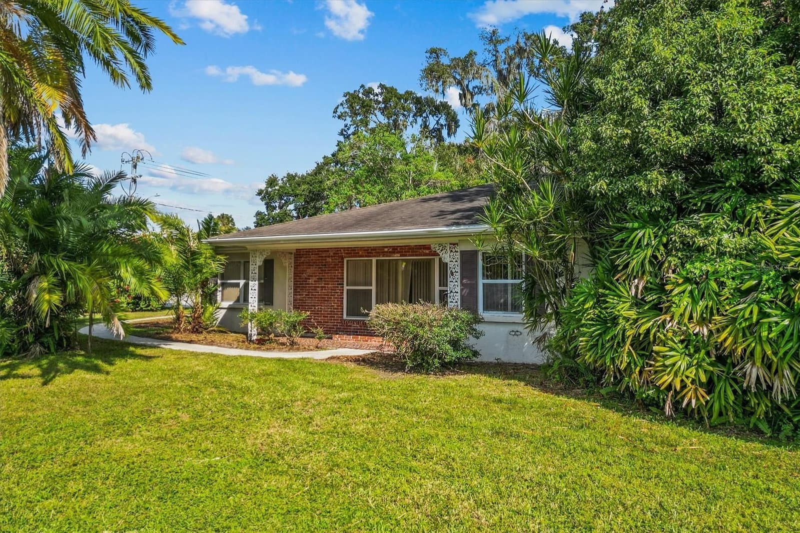 Photo 5 of 225 LAKE HOLLINGSWORTH