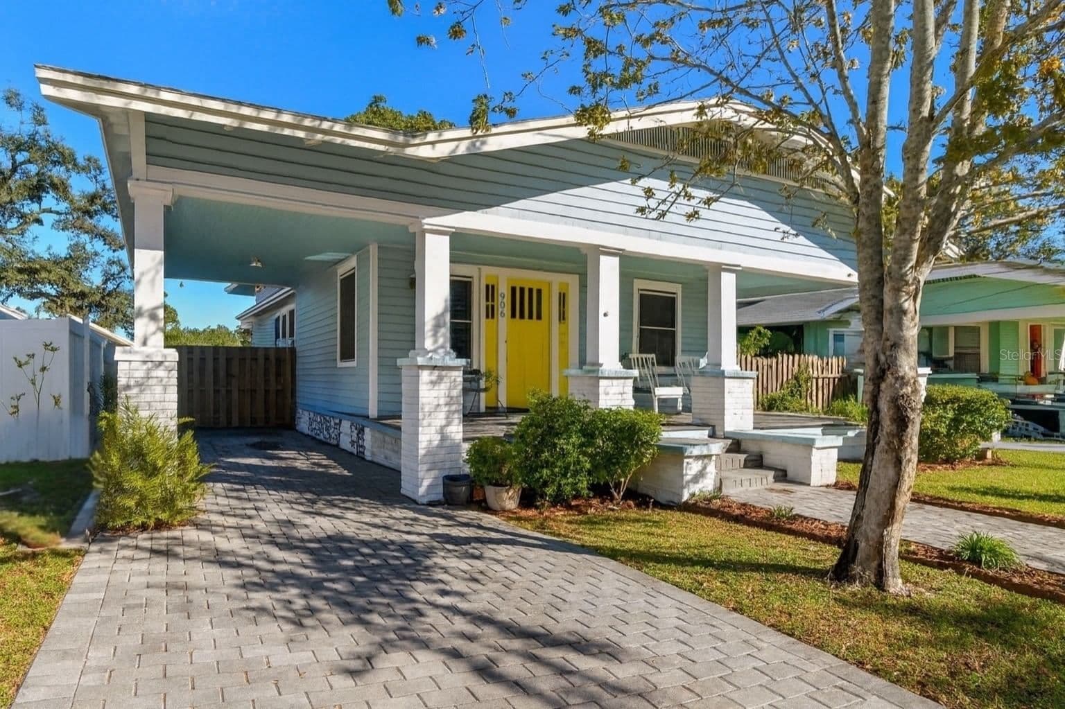 906 HAMILTON