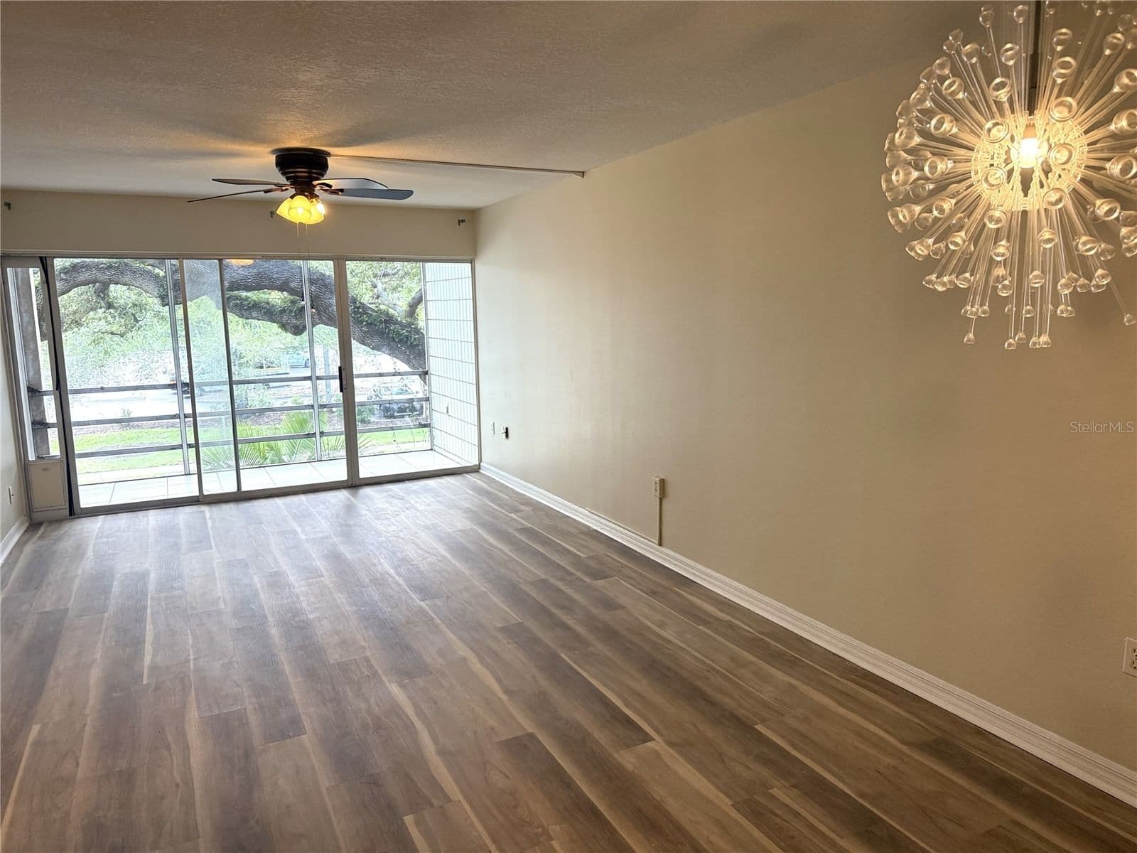 2302 MANHATTAN
