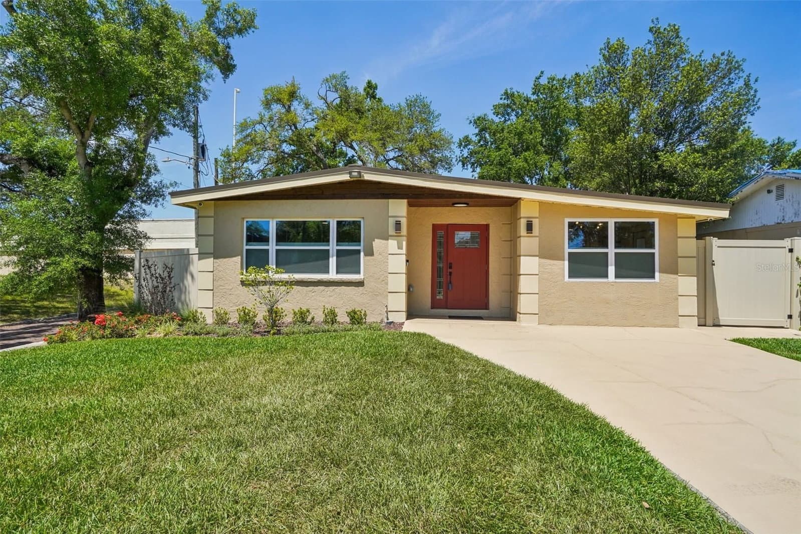 3123 LA SALLE