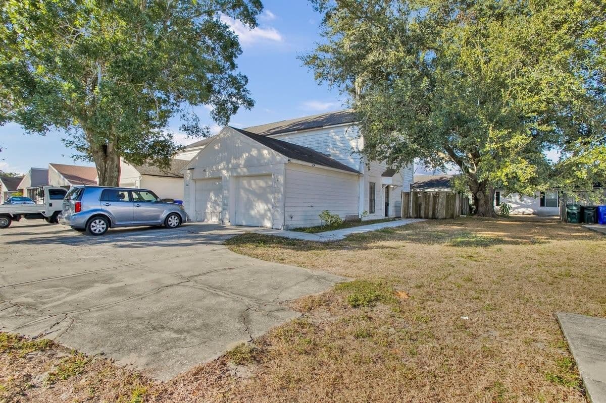 1817 CRYSTAL GROVE