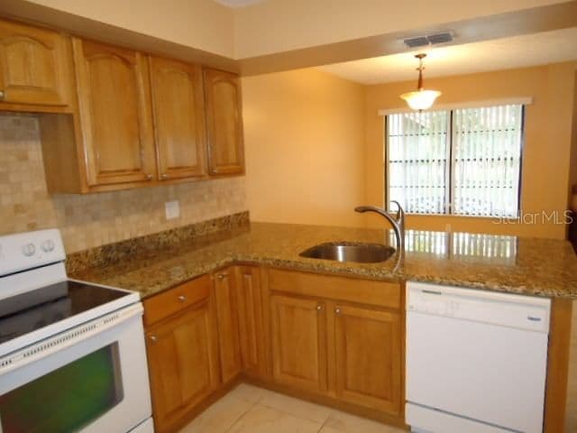 Photo 4 of 4012 CIRCLEWOOD
