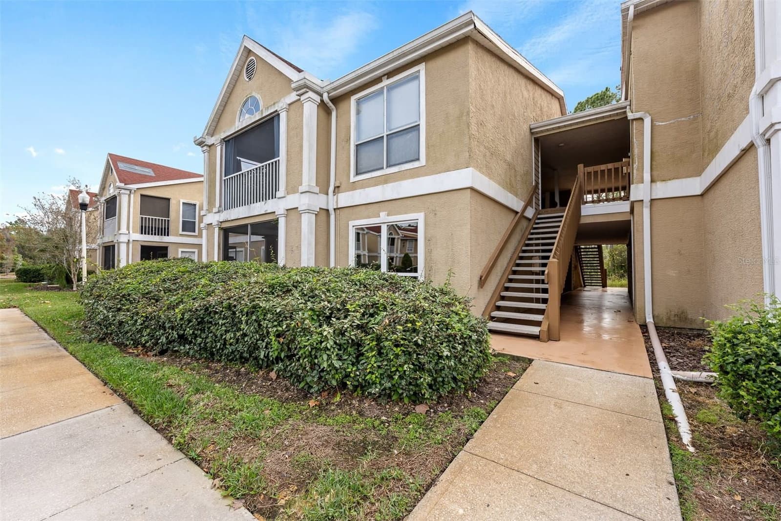 9481 HIGHLAND OAK