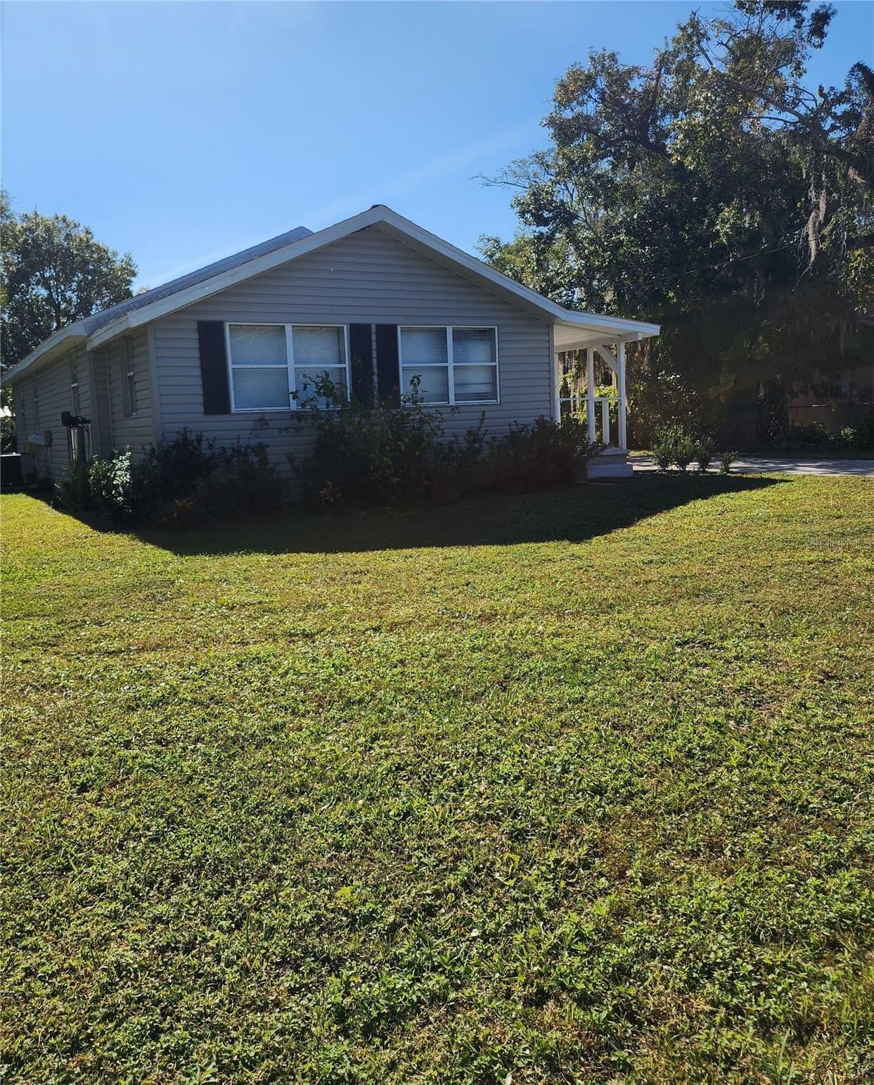 2439 LAKEVIEW