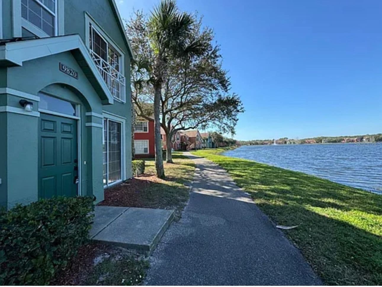 9820 LAKE CHASE ISLAND