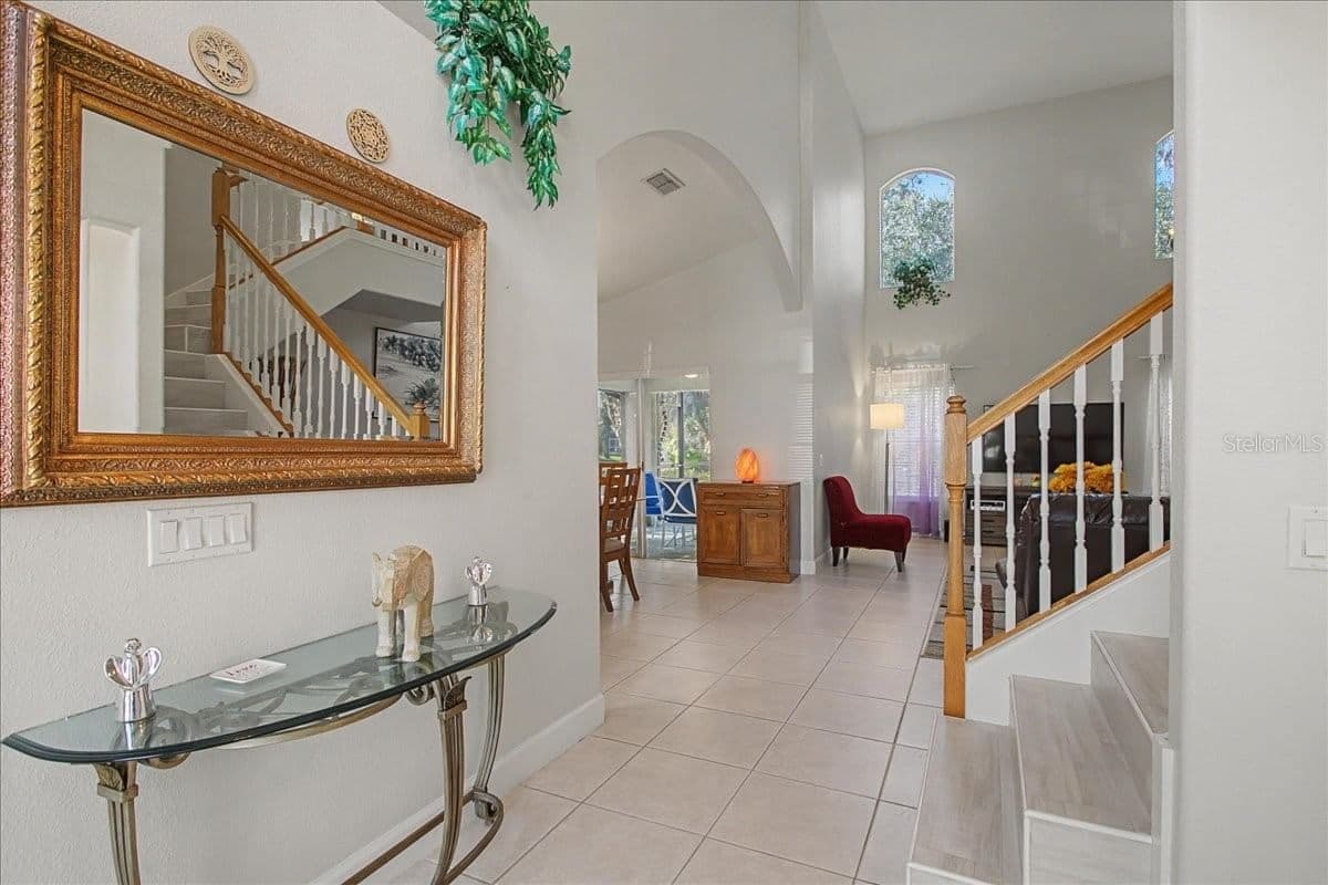 Photo 4 of 16204 HAMPTON TRACE