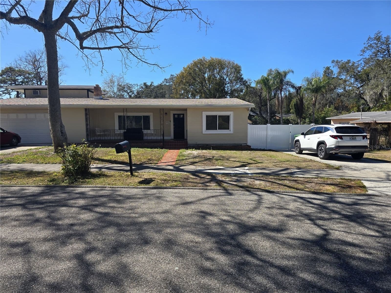 9306 FOREST HILLS