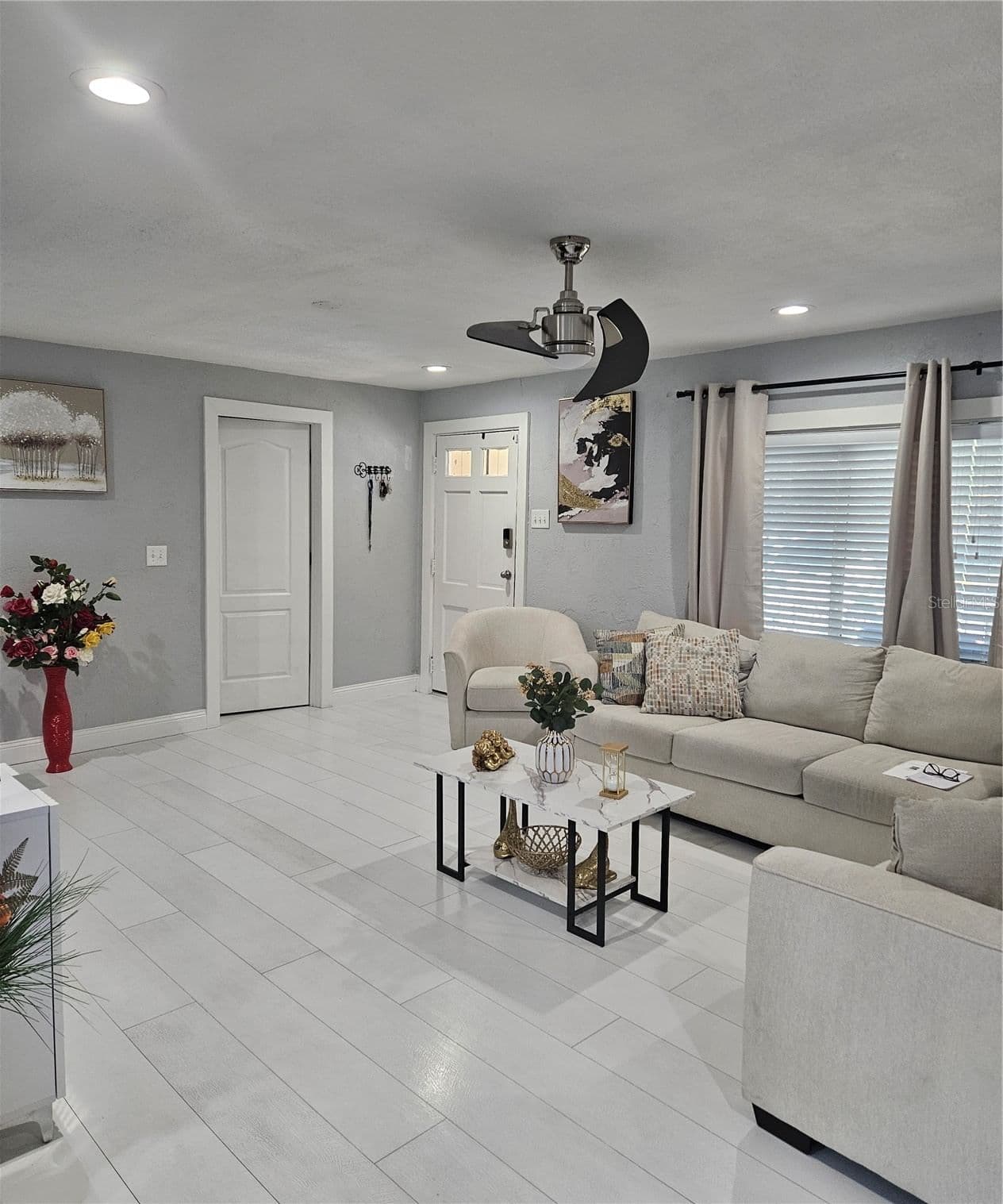 9306 FOREST HILLS
