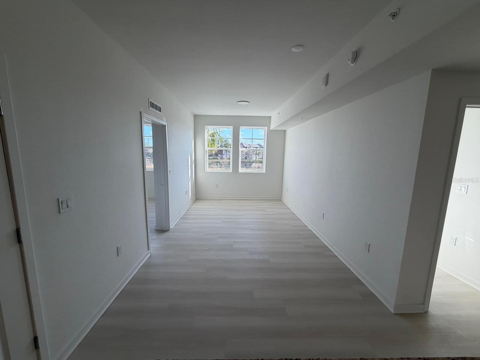 Photo 5 of 5587 MILLENIA PARK