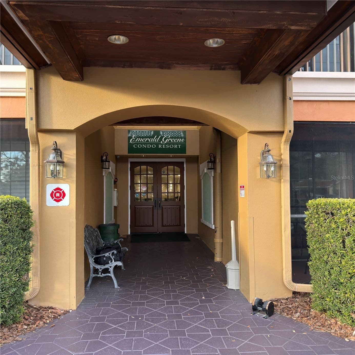 Photo 4 of 13941 CLUBHOUSE