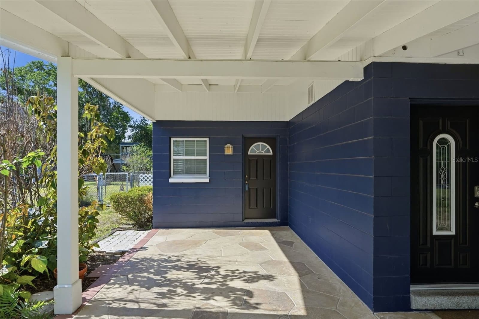 1708 POND LAKE