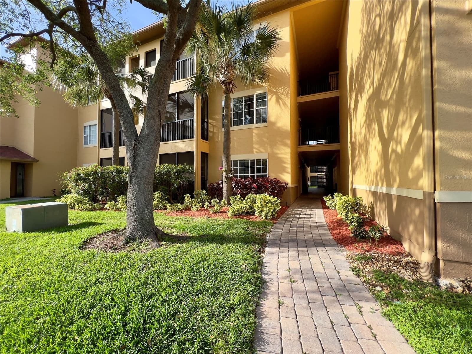 4309 BAYSIDE VILLAGE