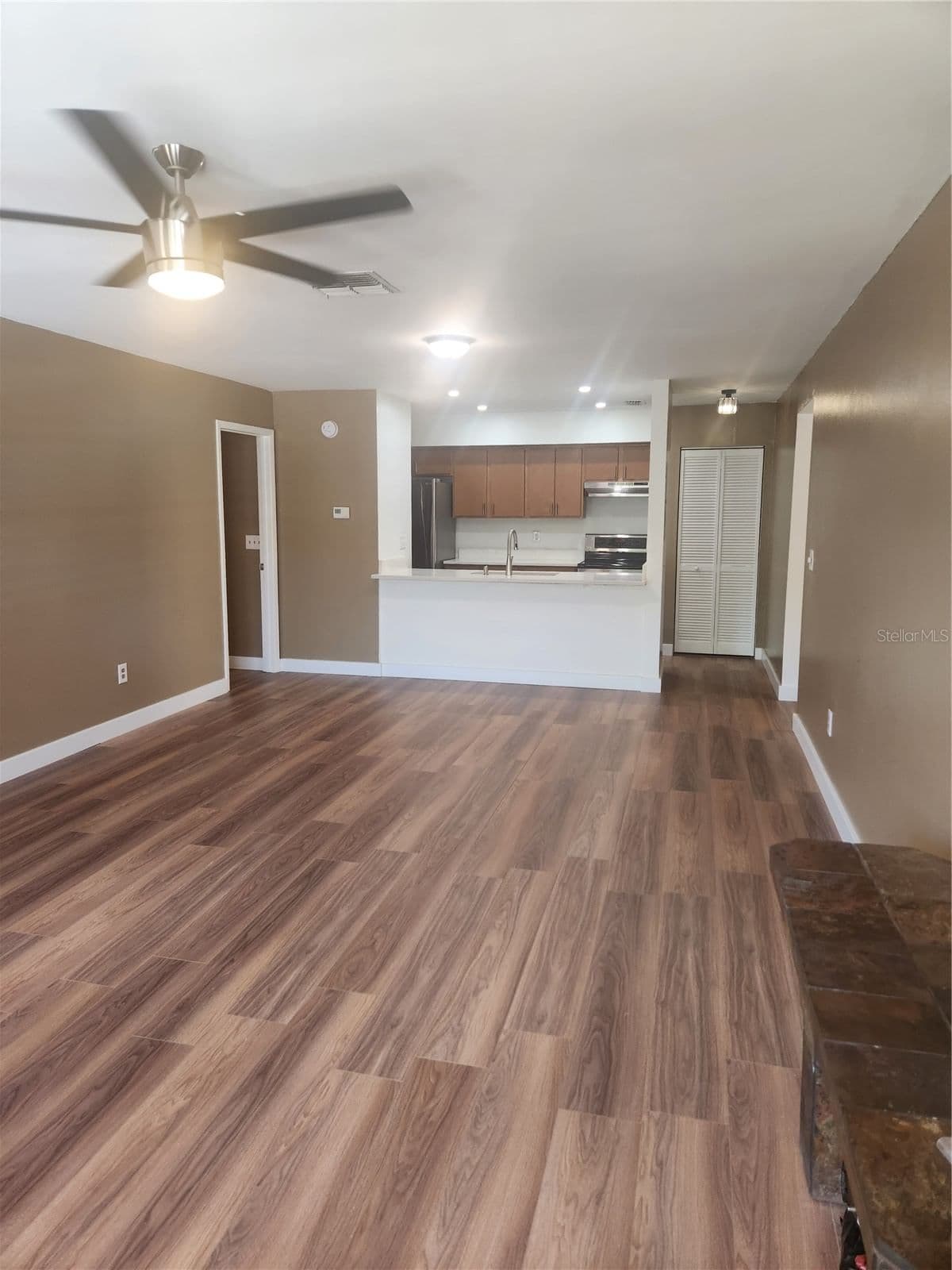 13608 VILLAGE