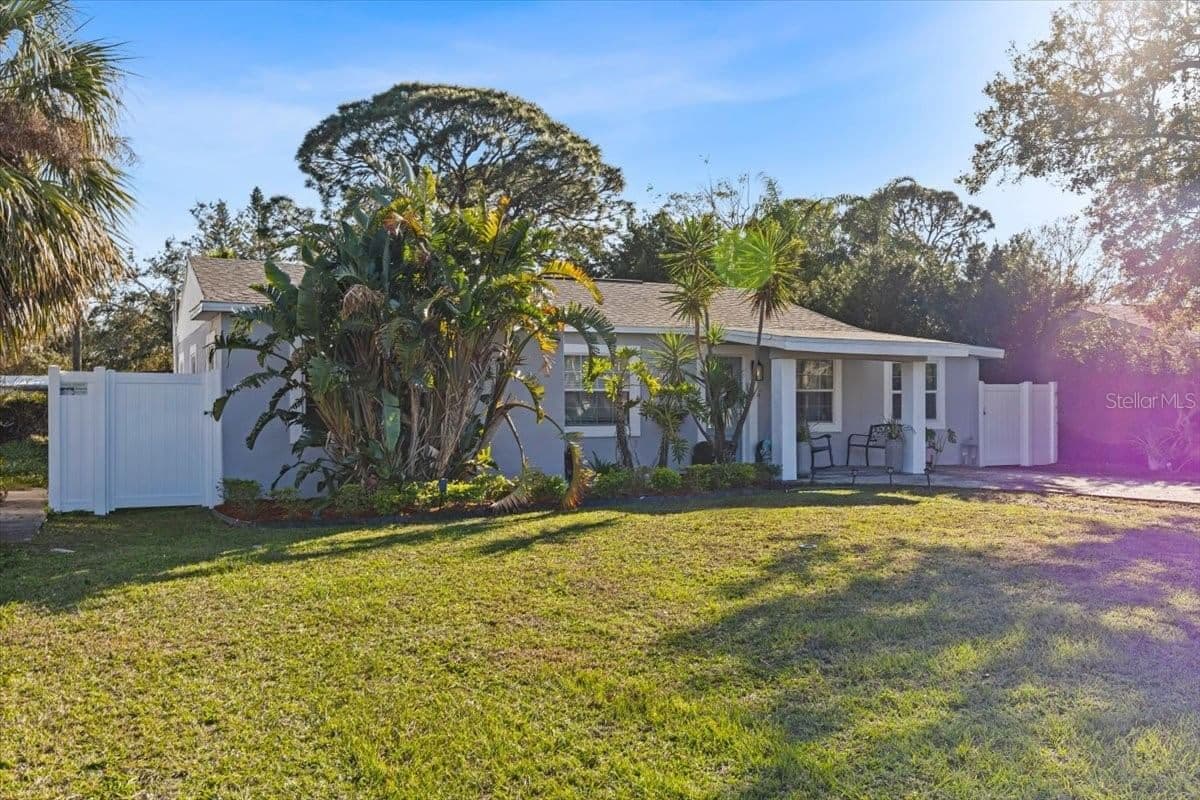 Photo 5 of 4106 BAY VIEW