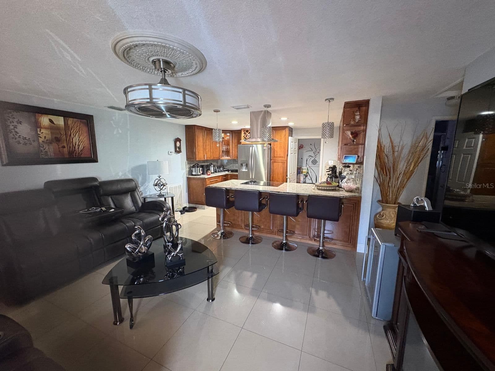Photo 5 of 6005 CLIFTON