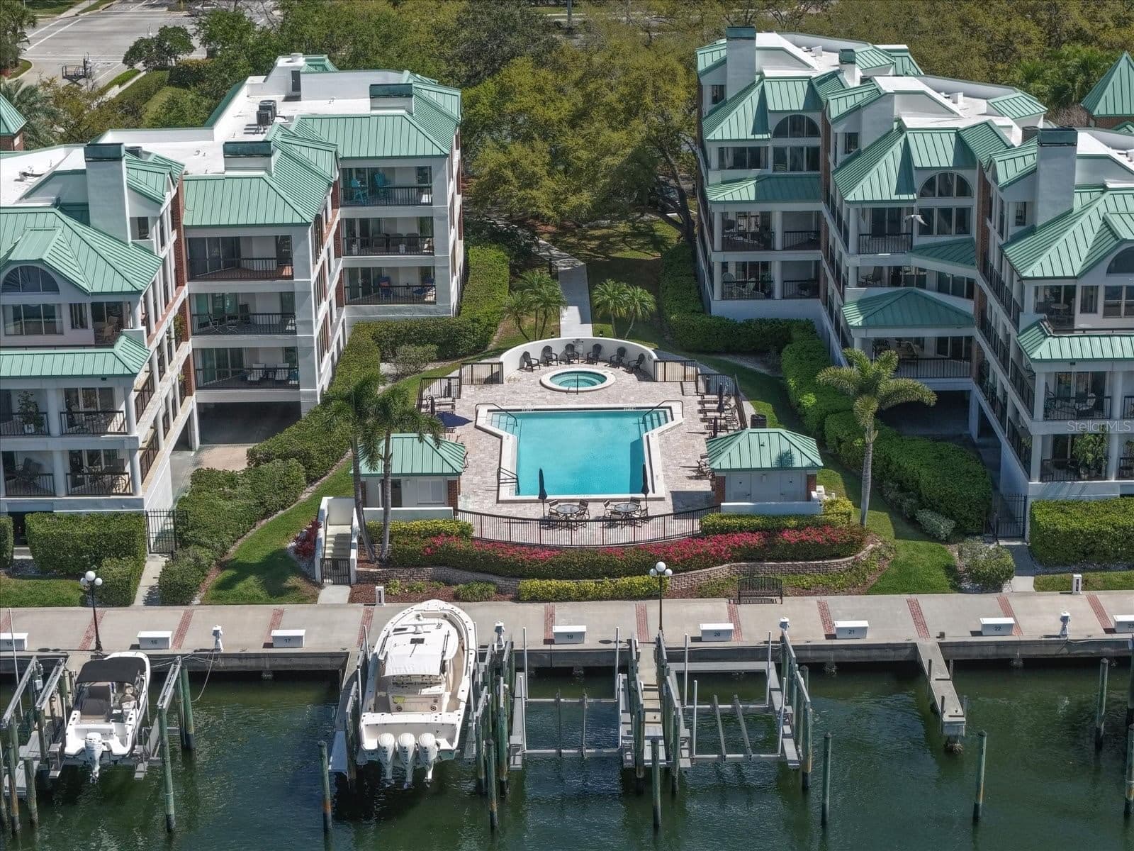 947 SEDDON COVE