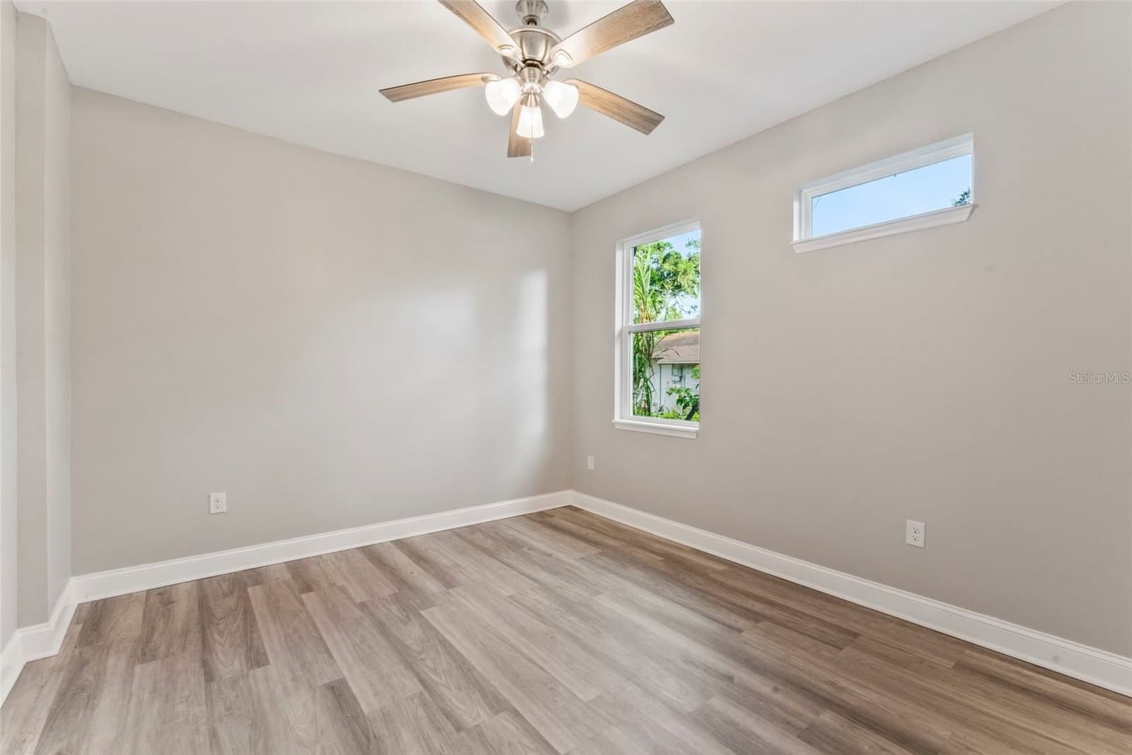 Photo 5 of 809 LINEBAUGH