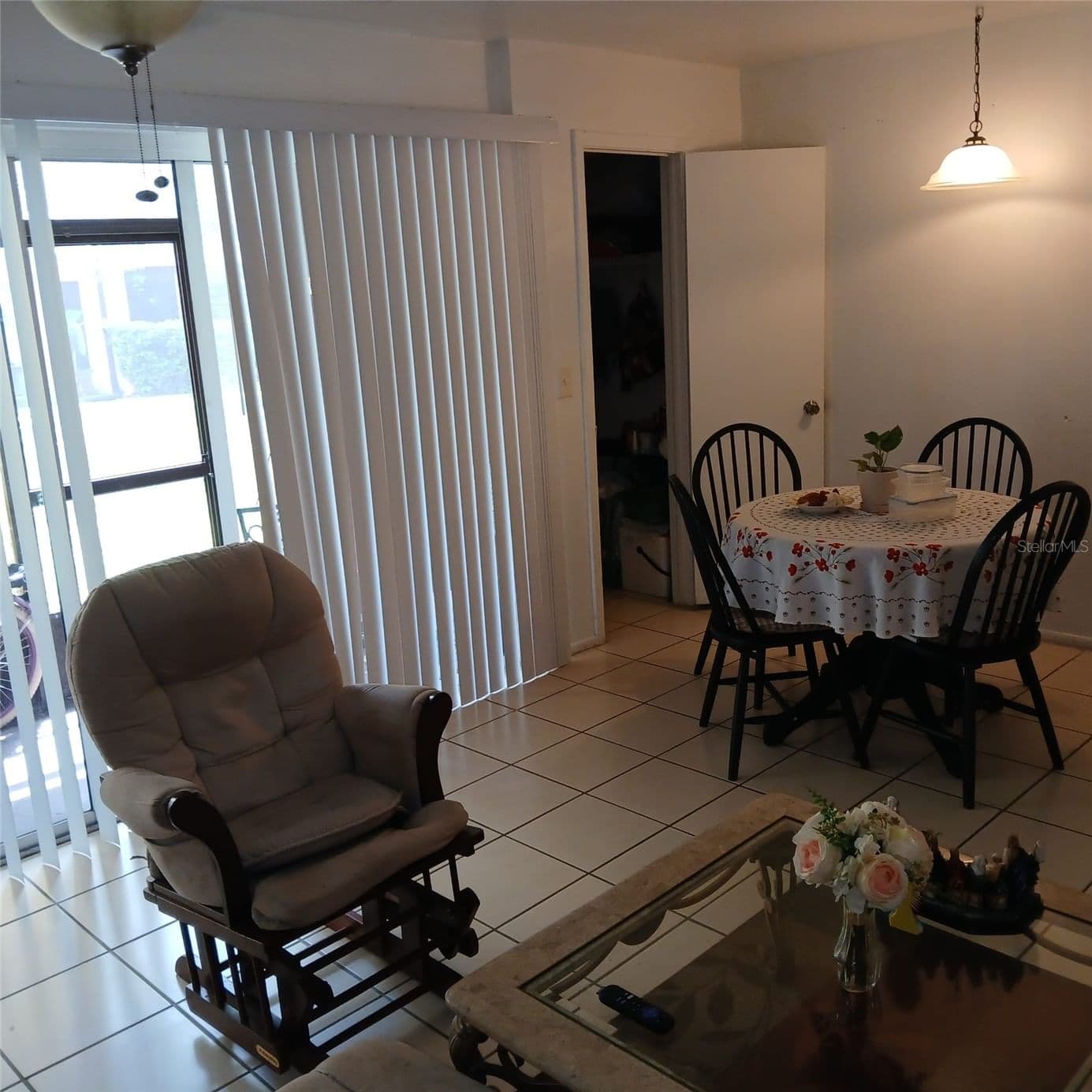 8609 CHAMPLAIN