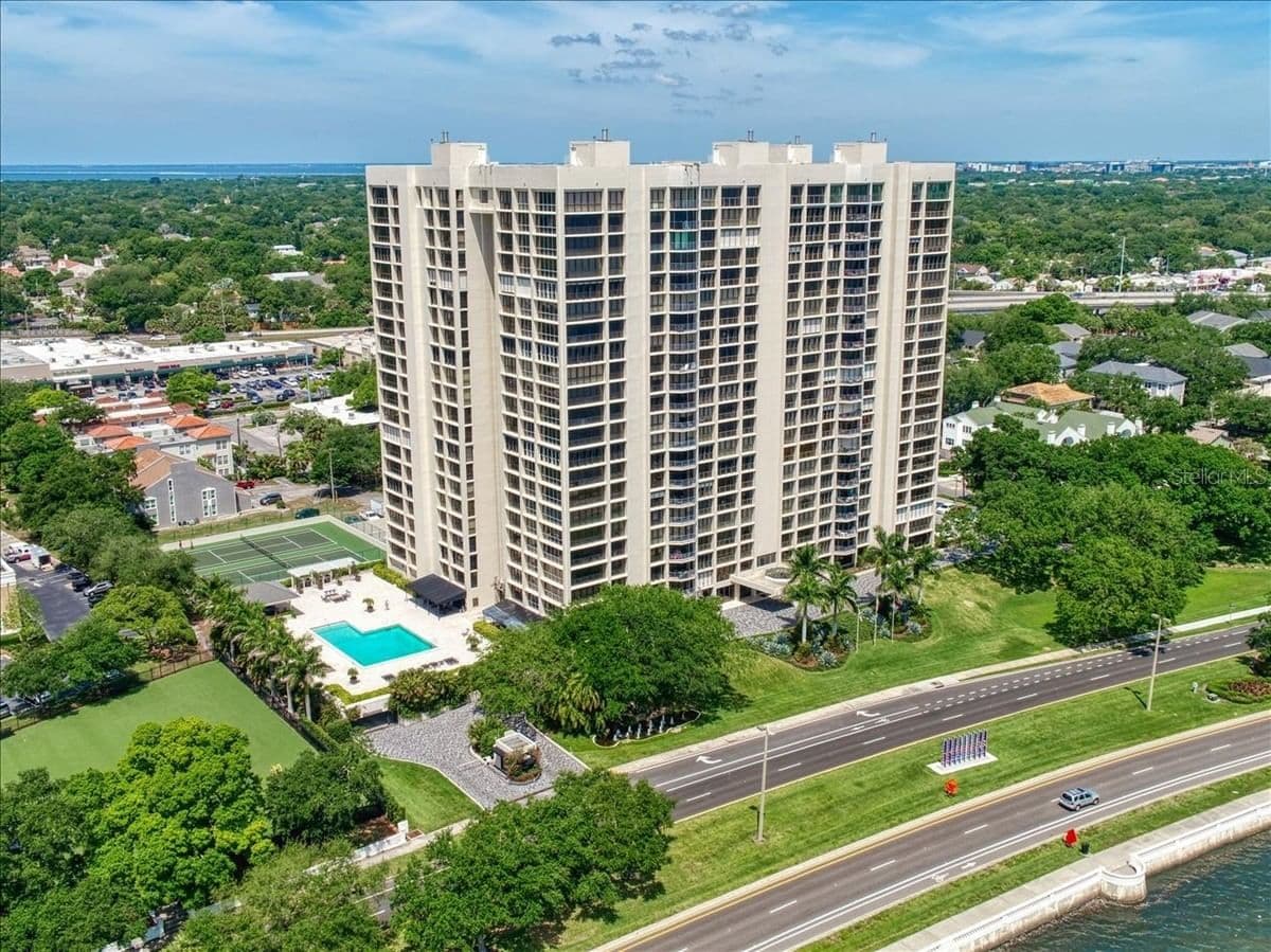 3301 BAYSHORE