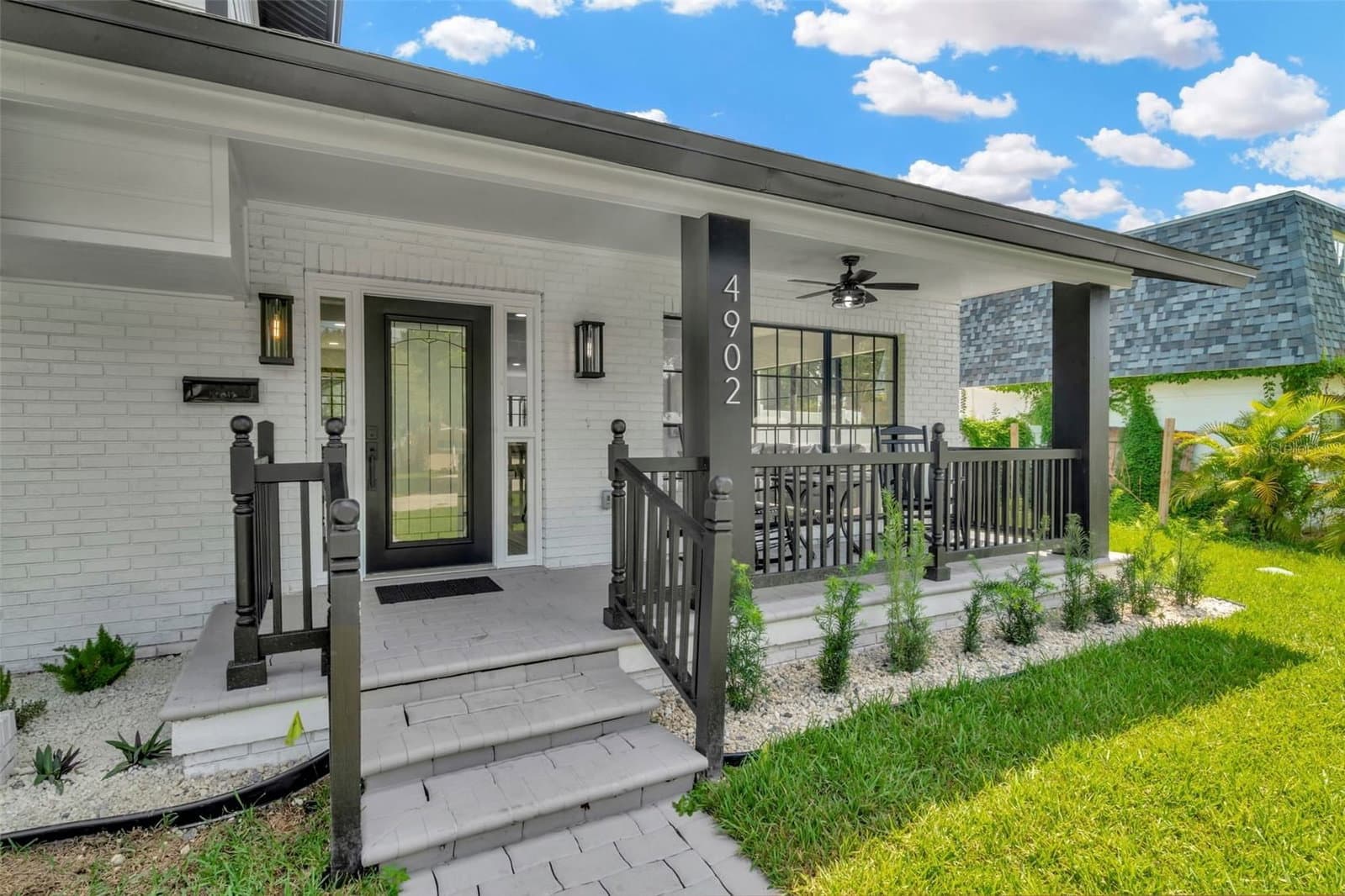4902 SAN RAFAEL