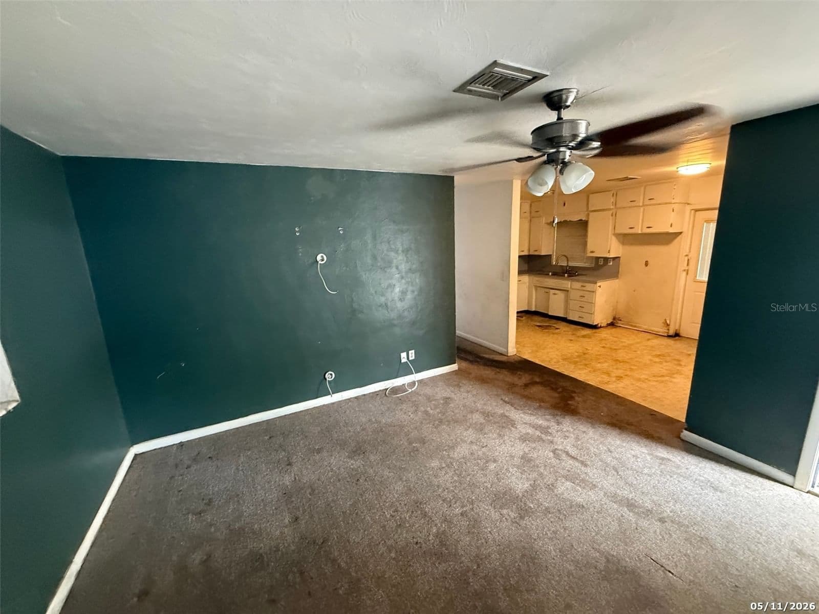 2715 DIXIE