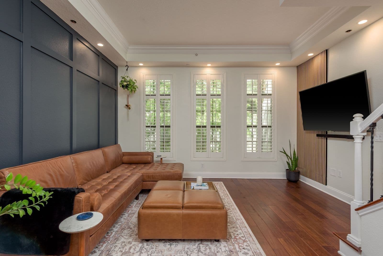 2221 SOHO BAY