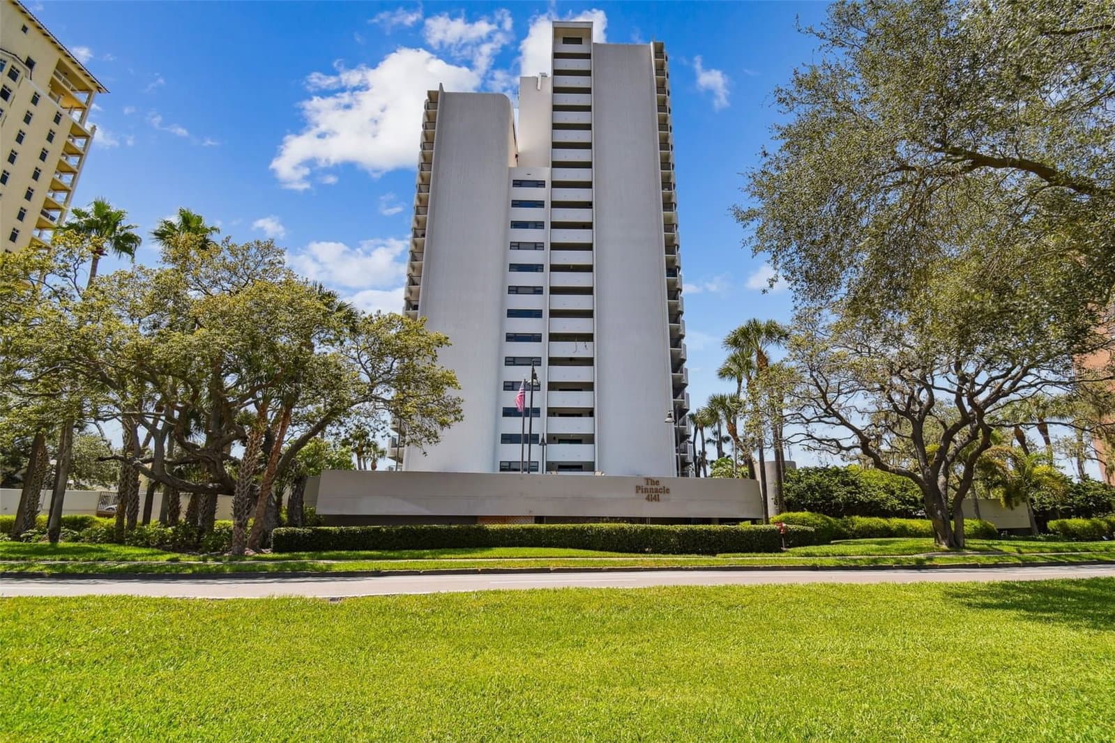 Photo 4 of 4141 BAYSHORE