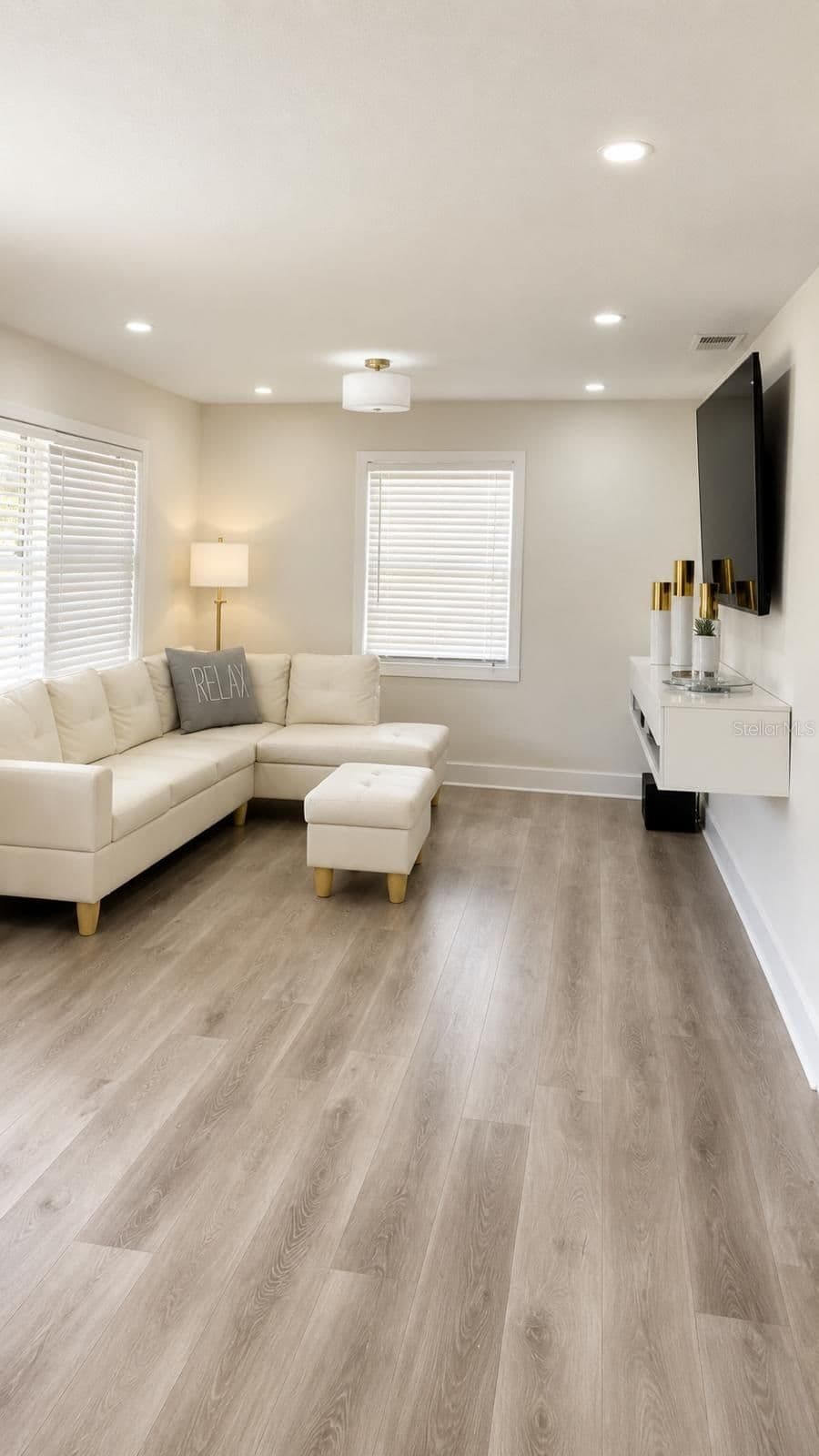 Photo 4 of 2109 NAVAJO