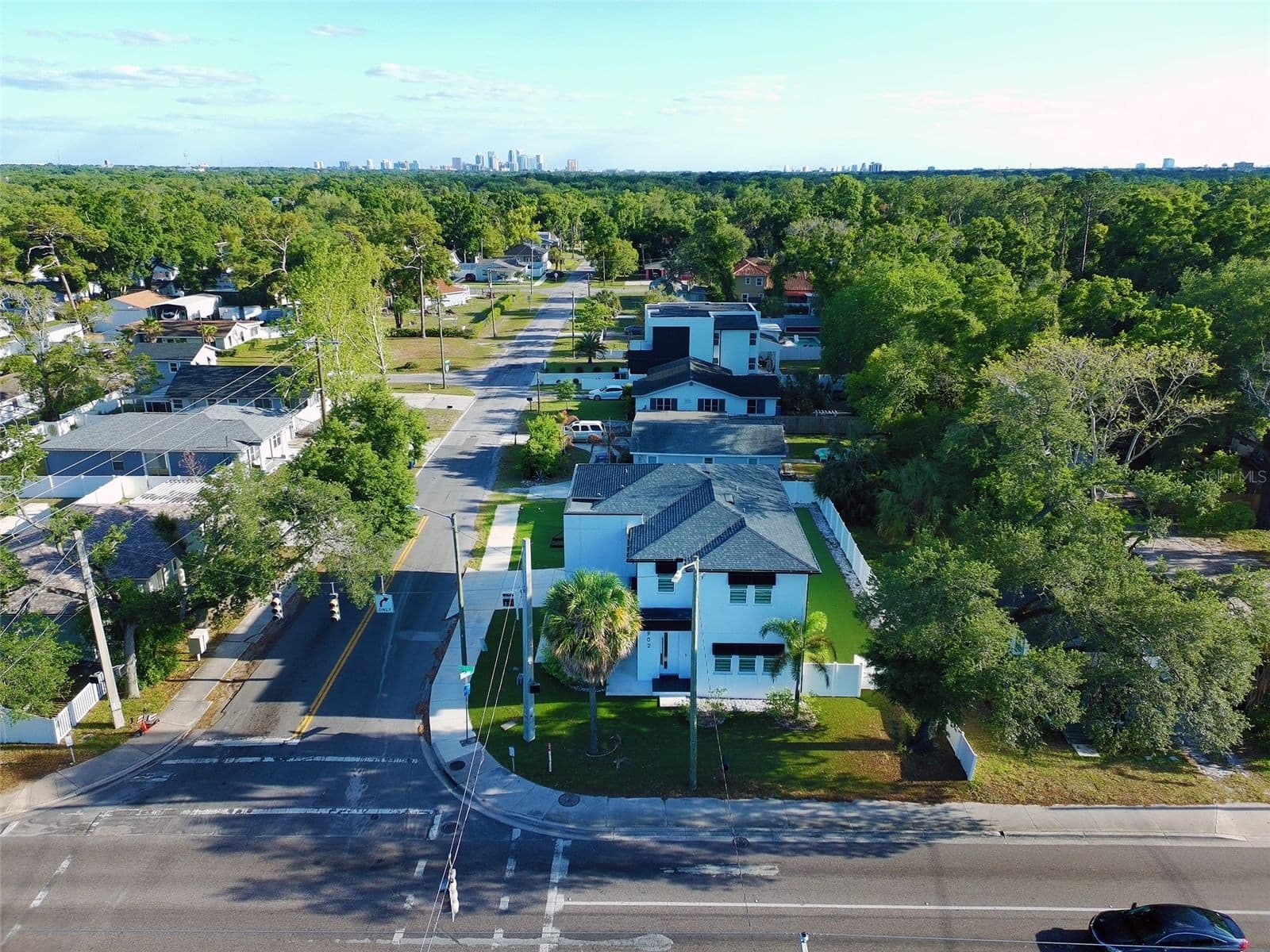 Photo 5 of 902 SLIGH