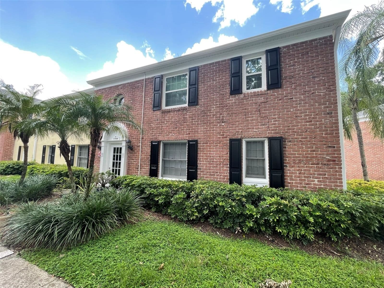 13686 ORANGE SUNSET DR
