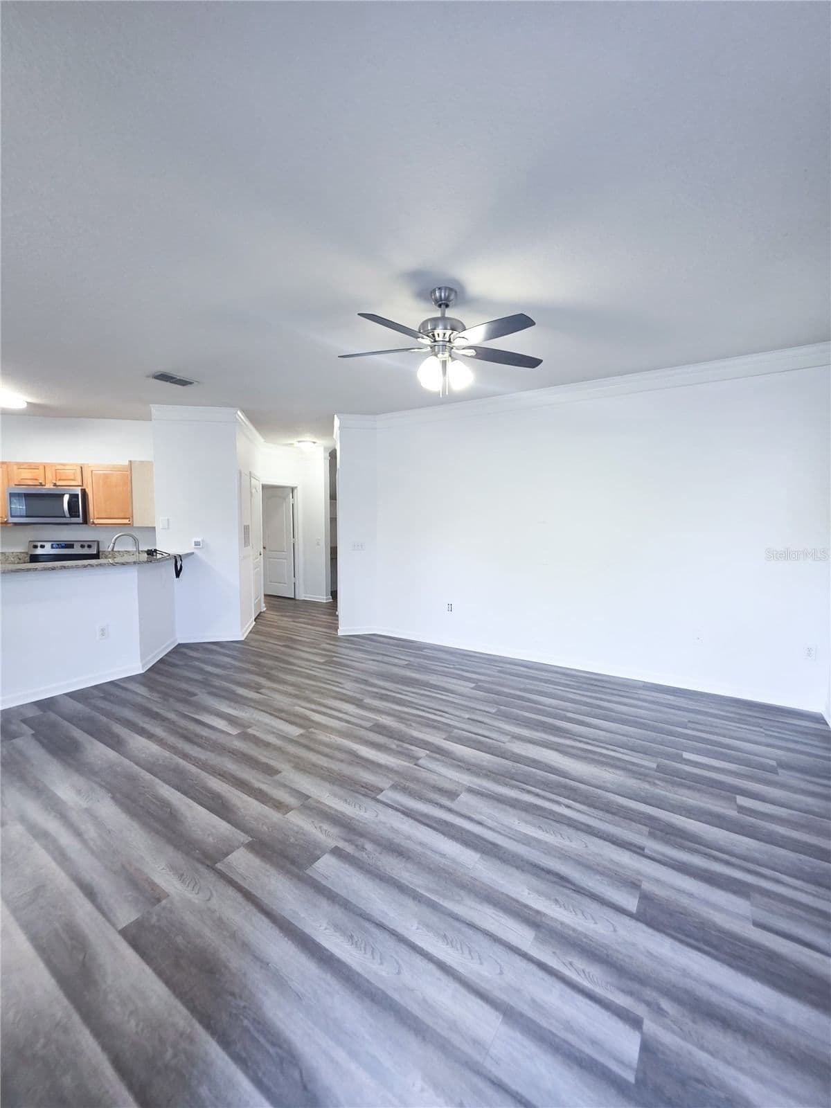 Photo 5 of 10431 VILLA VIEW
