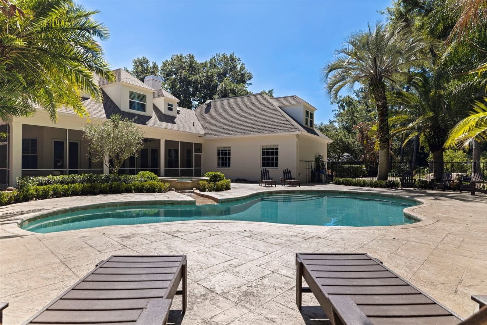 6509 STONINGTON