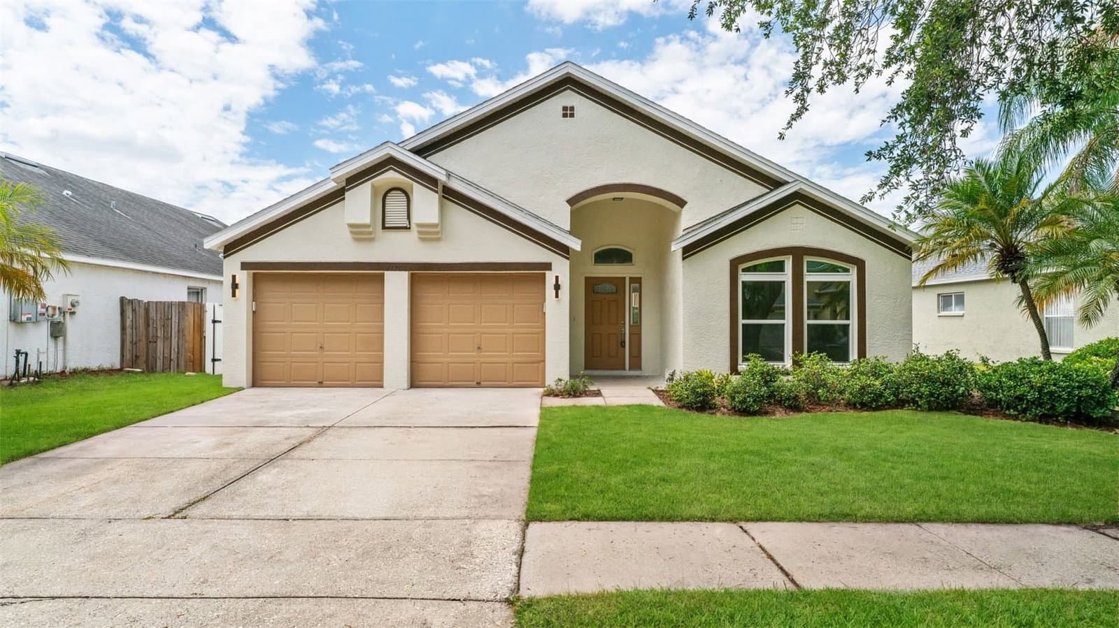 11708 CARROLLWOOD COVE