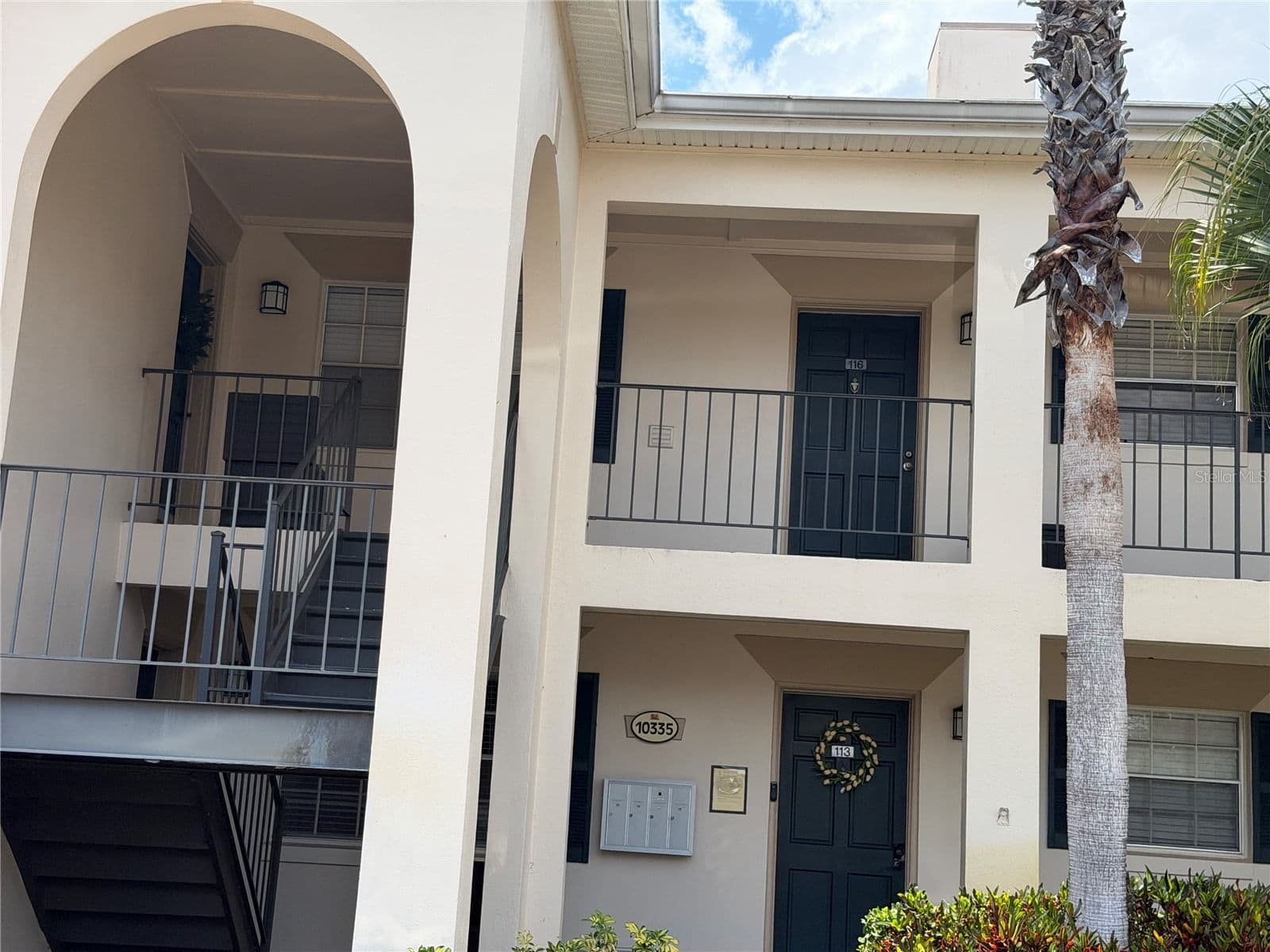 10335 CARROLLWOOD