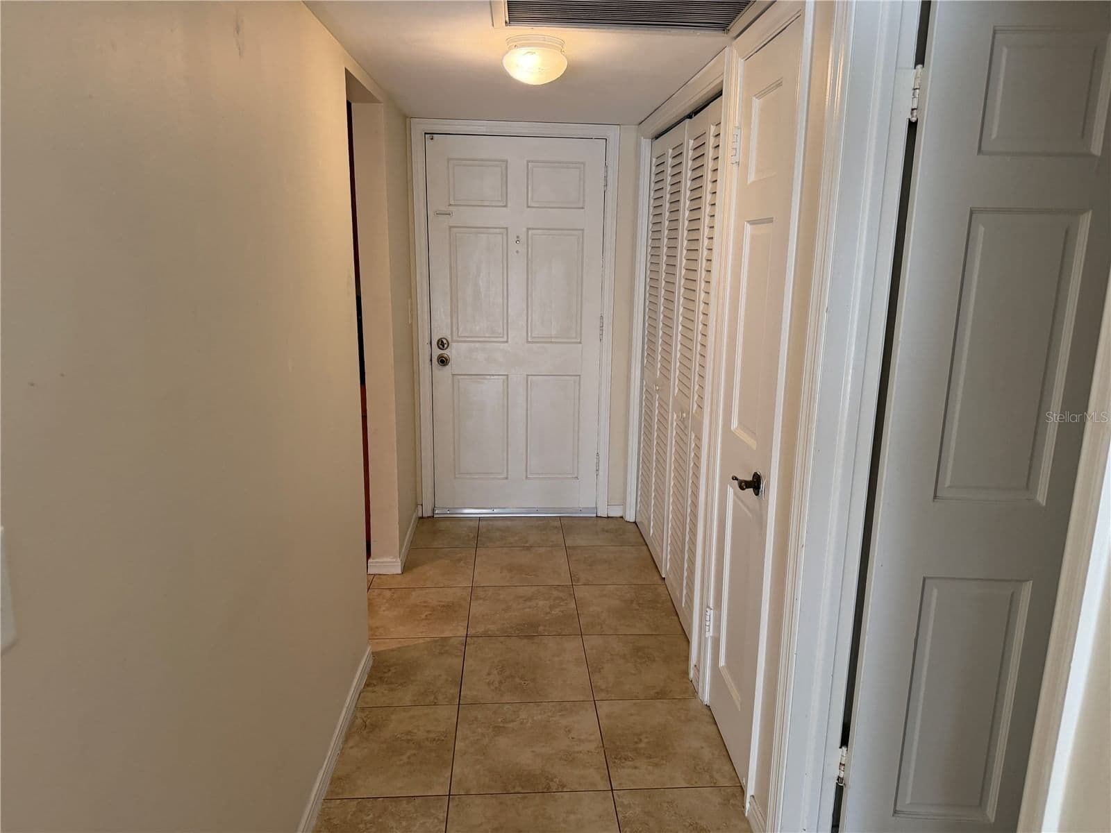 10335 CARROLLWOOD