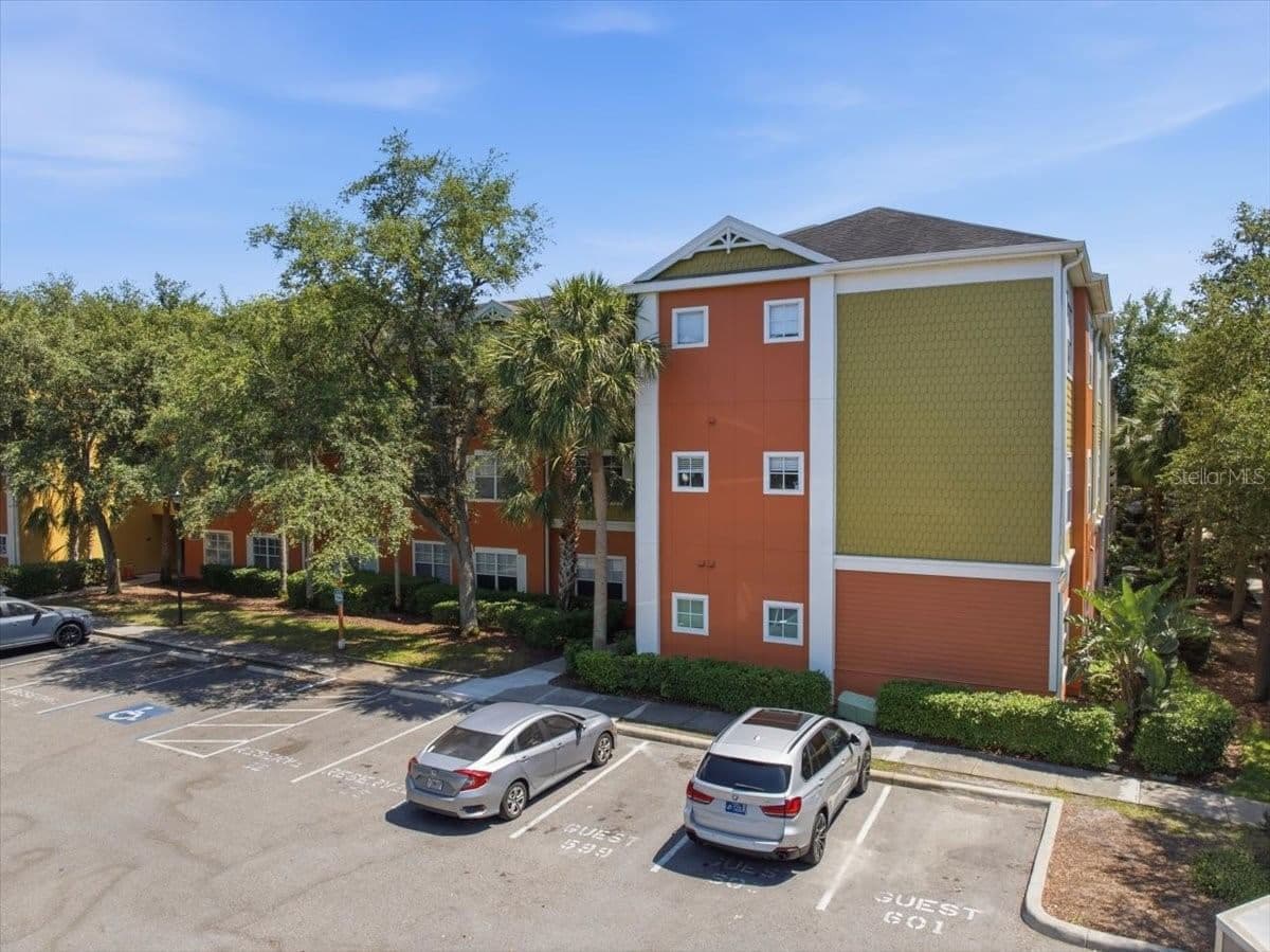 4207 DALE MABRY