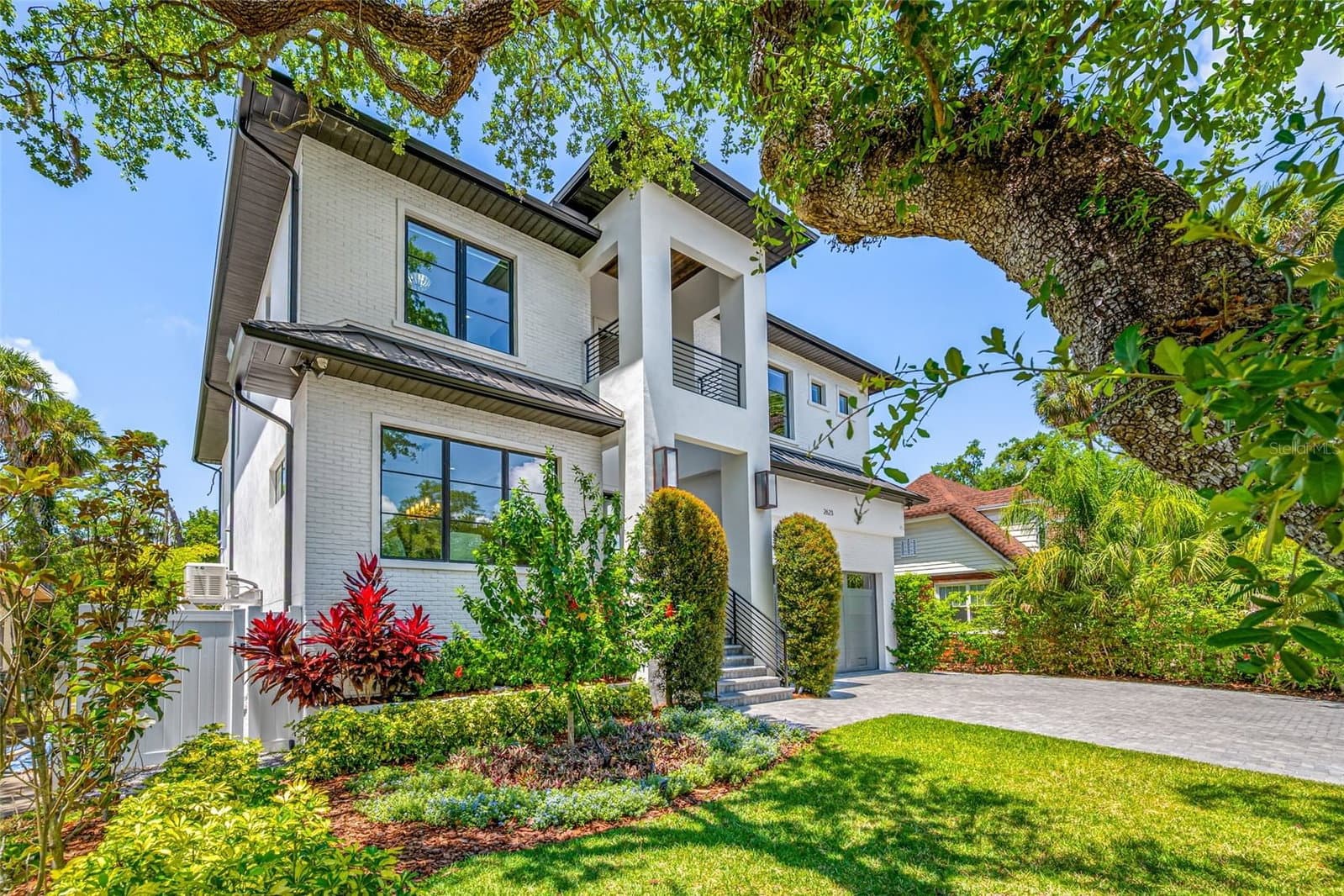 2623 PARKVIEW