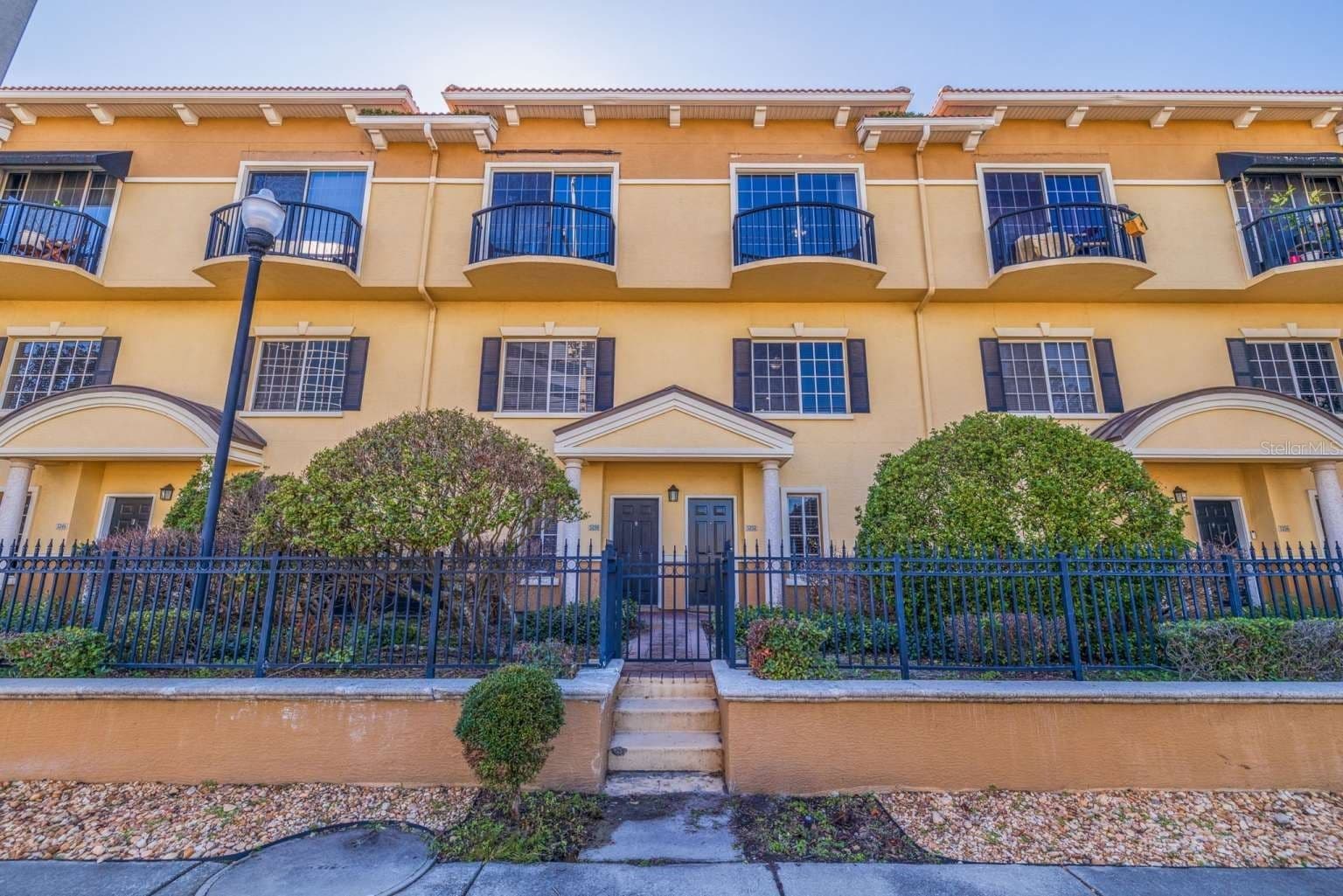 5252 KENNEDY