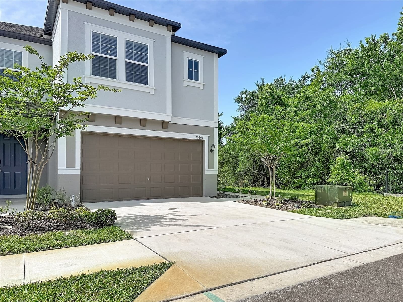 10801 FORT WHITE