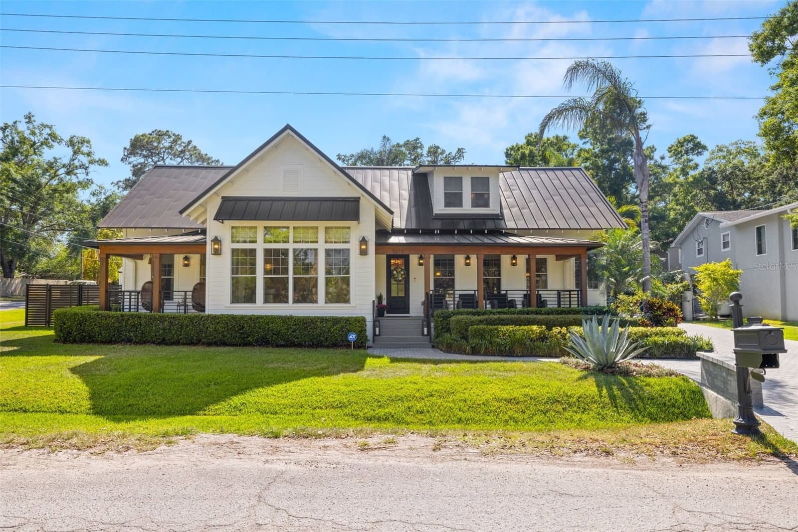 5610 RIVER SHORE
