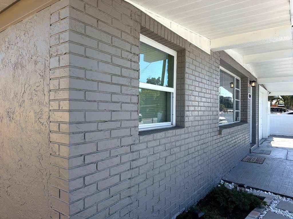 4304 ARCH