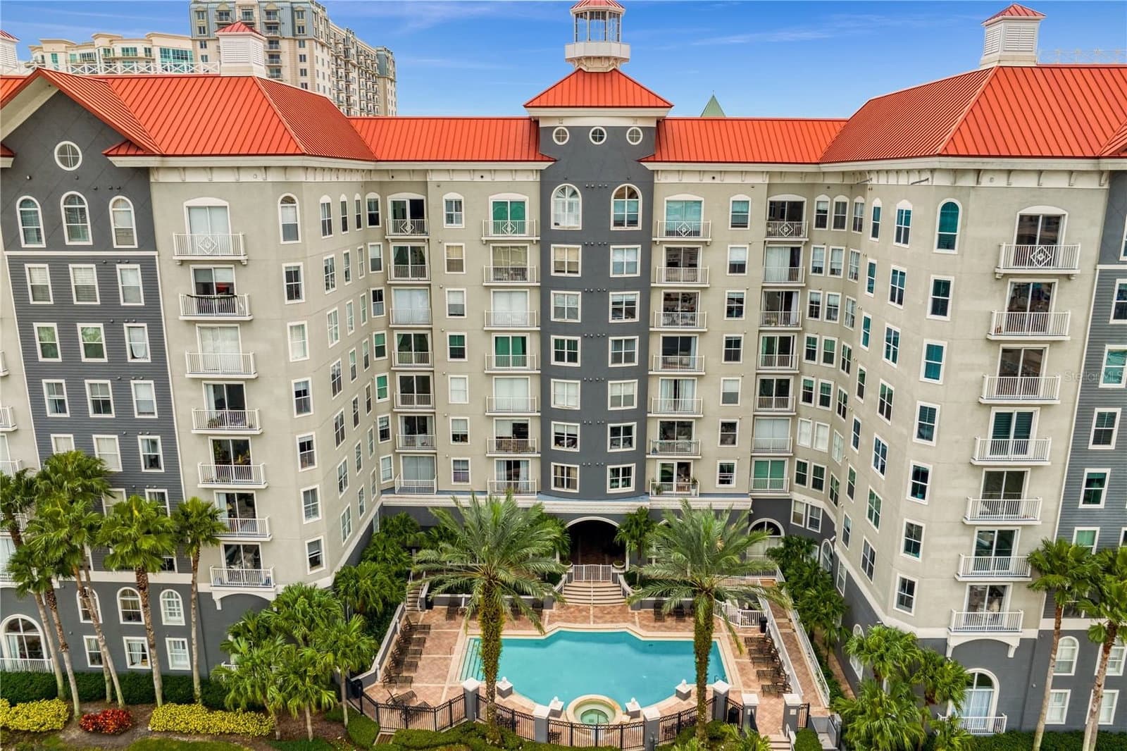 700 HARBOUR ISLAND