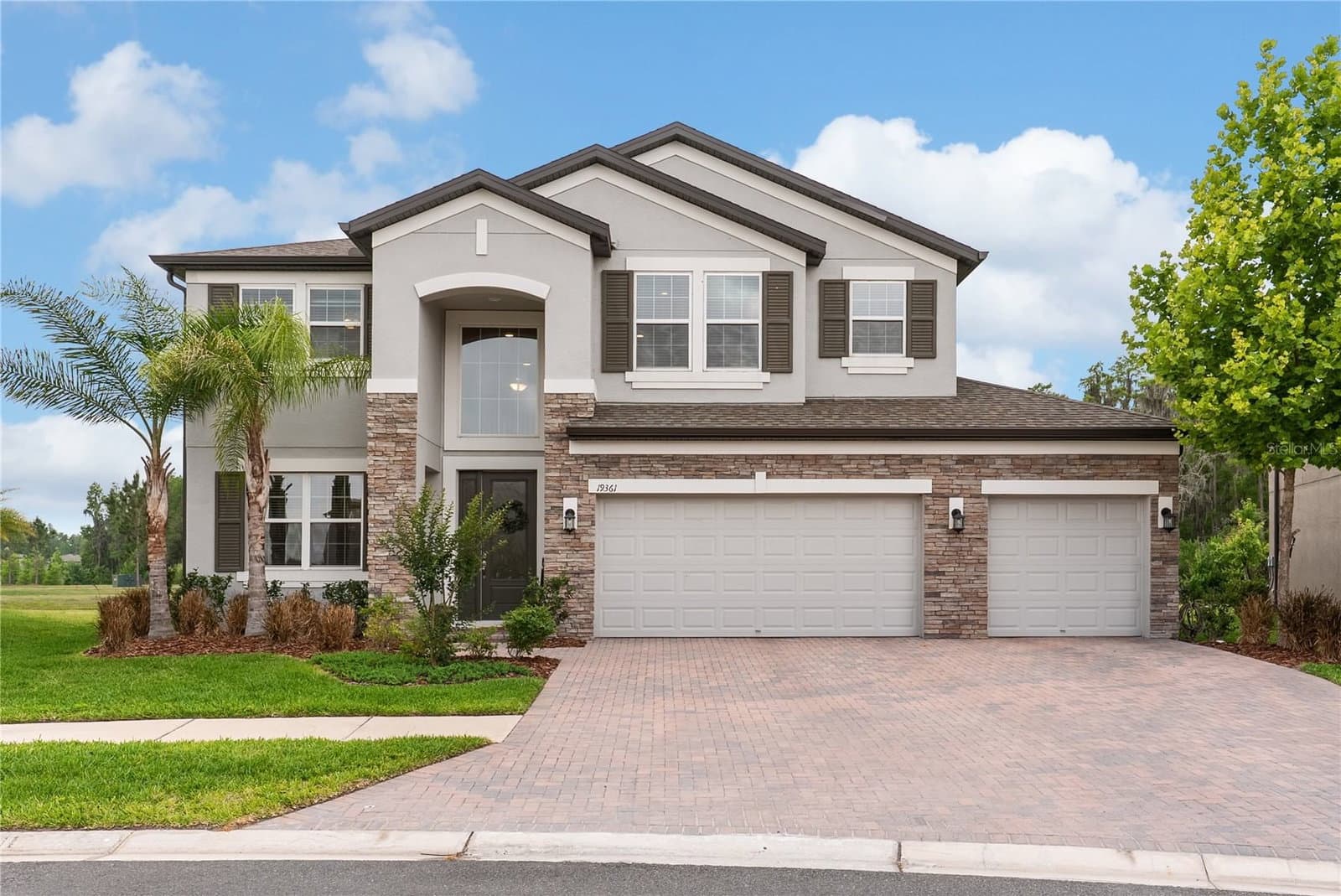 19361 EAGLE CREEK